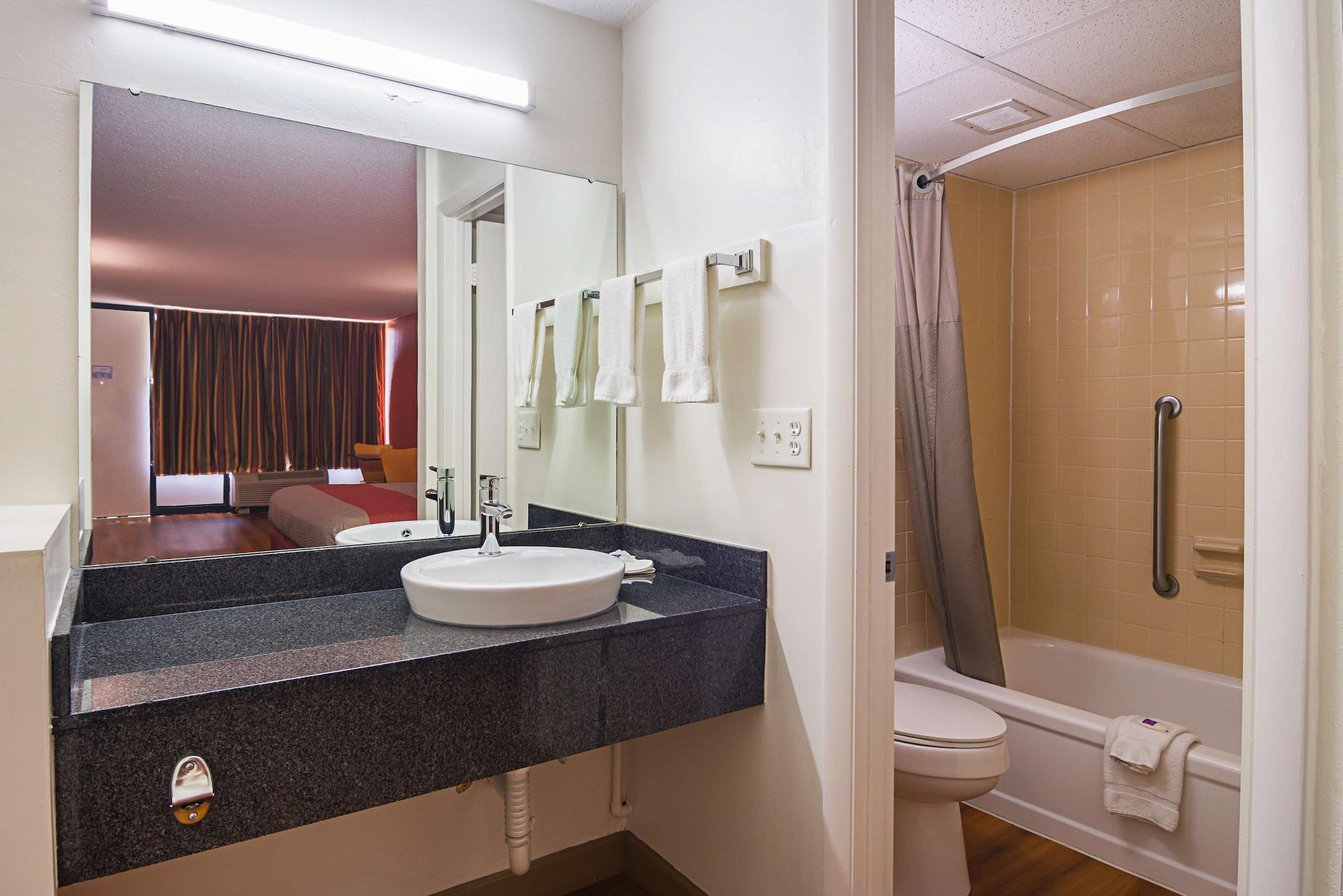 6-cleveland, Tn Hotel