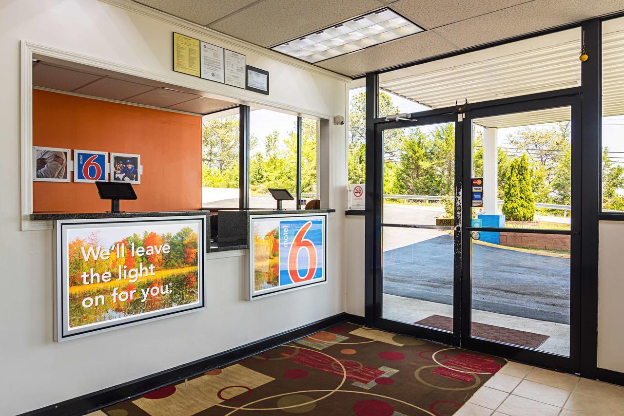 Hotel 6-cleveland, Tn 2*