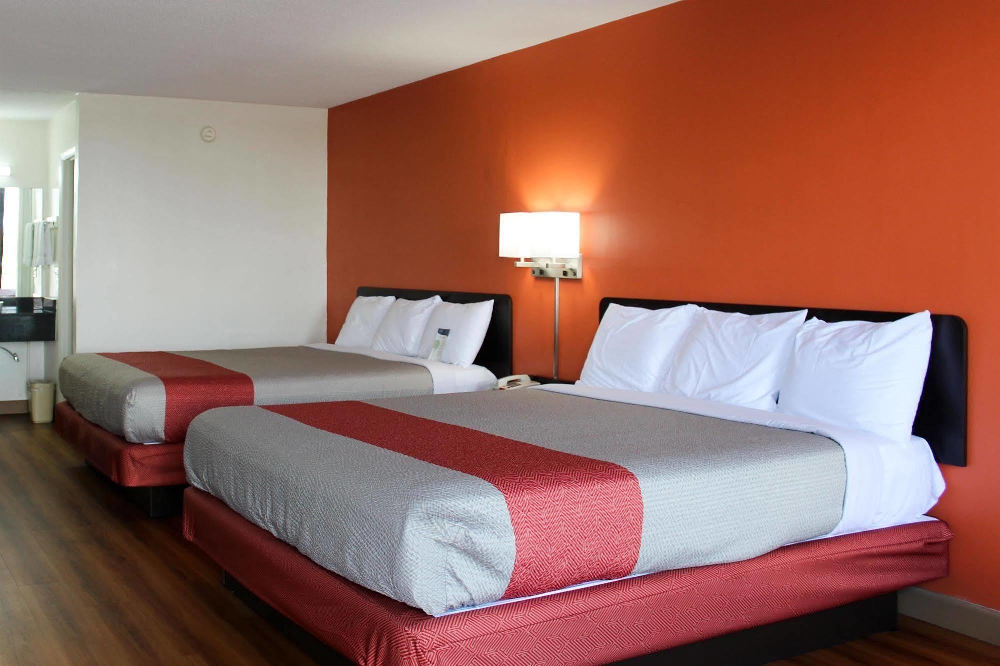 6-cleveland, Tn Hotel 2*